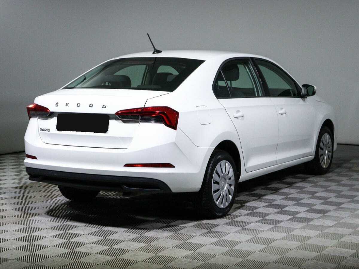 Купить Skoda Rapid с пробегом. Фото: #4