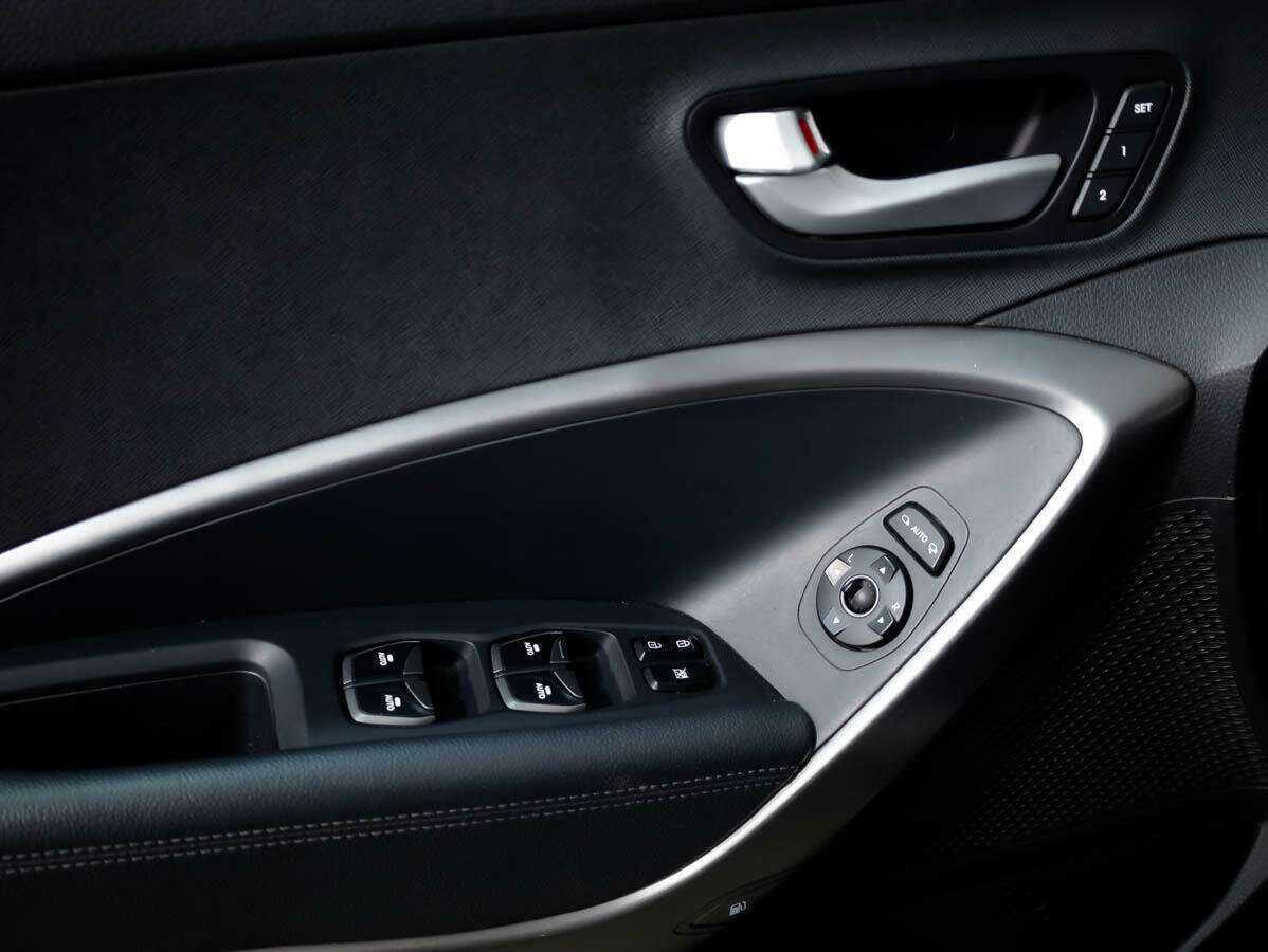Купить Hyundai Santa Fe с пробегом. Фото: #13