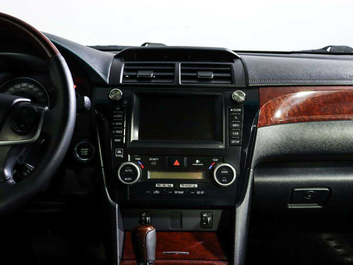 Купить Toyota Camry с пробегом. Фото: #10