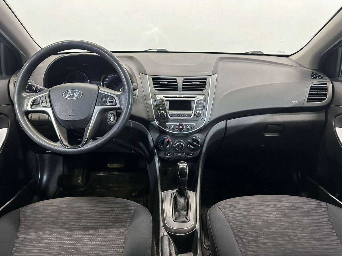 Купить Hyundai Solaris с пробегом. Фото: #8