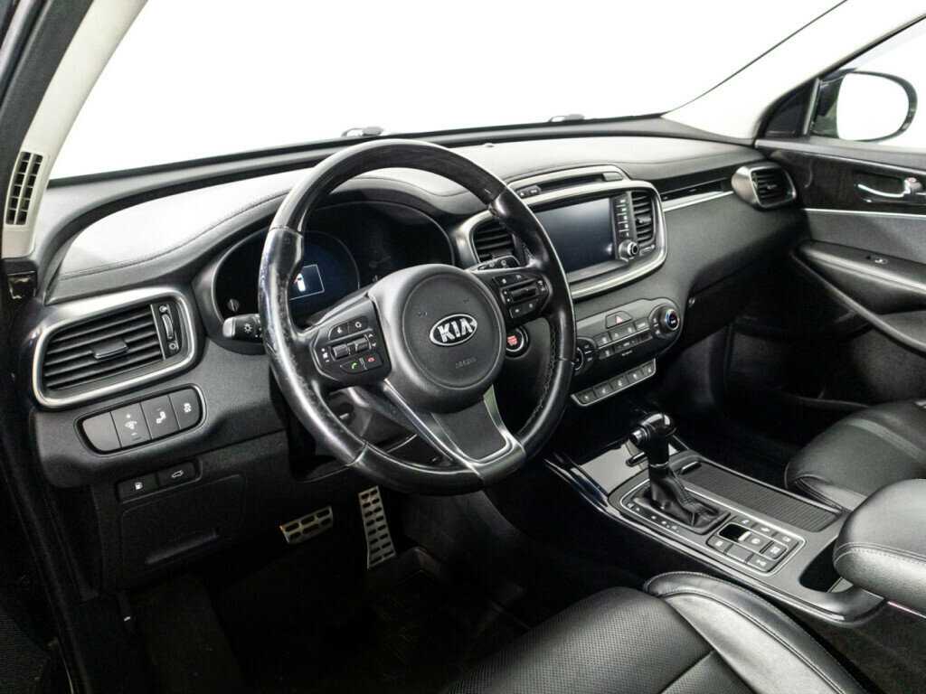 Купить Kia Sorento с пробегом. Фото: #10