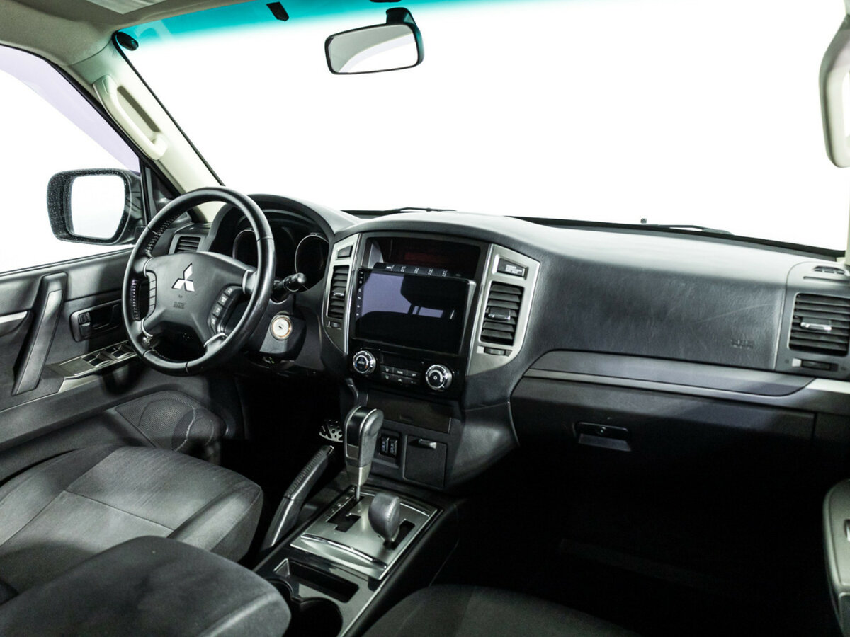 Купить Mitsubishi Pajero с пробегом. Фото: #7
