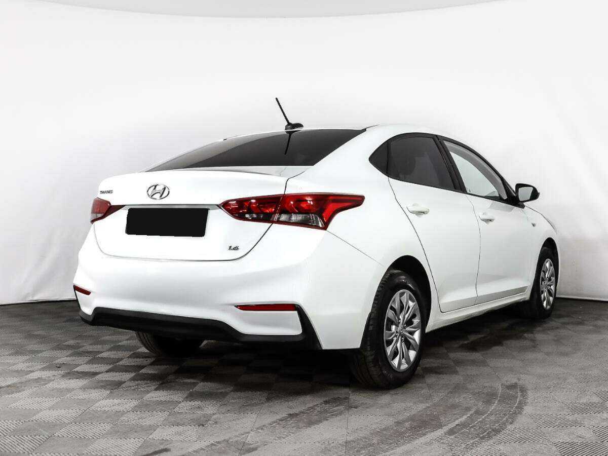 Купить Hyundai Solaris с пробегом. Фото: #3