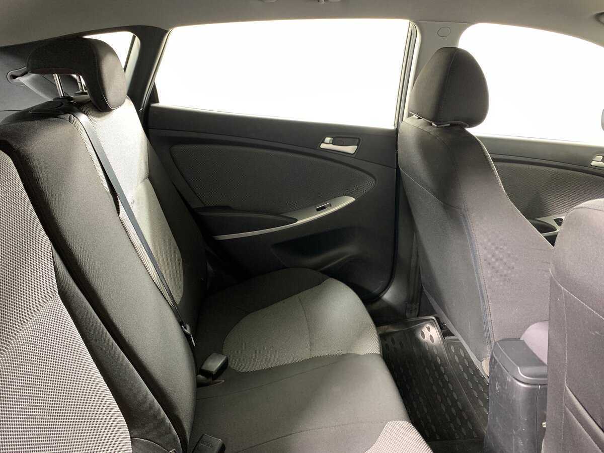 Купить Hyundai Solaris с пробегом. Фото: #14
