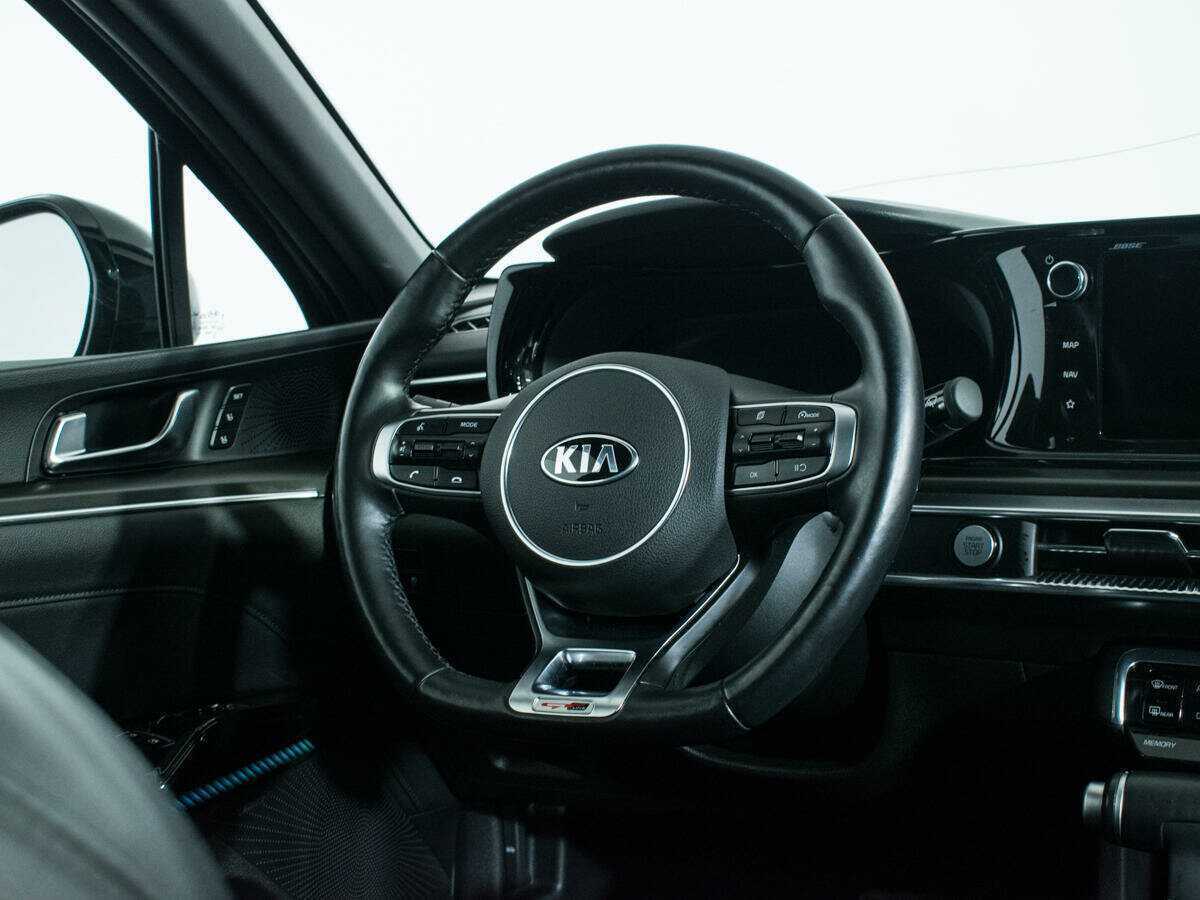 Купить Kia K5 с пробегом. Фото: #13