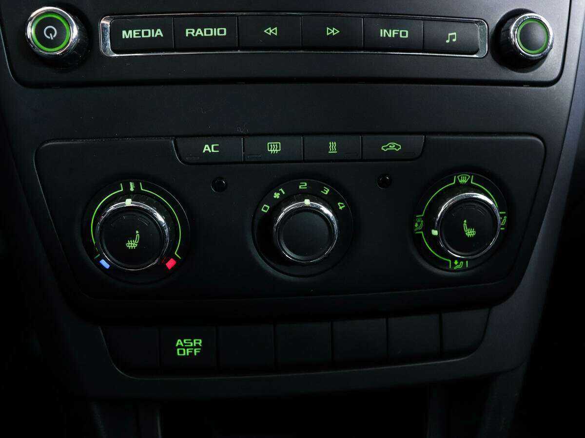 Купить Skoda Yeti с пробегом. Фото: #13