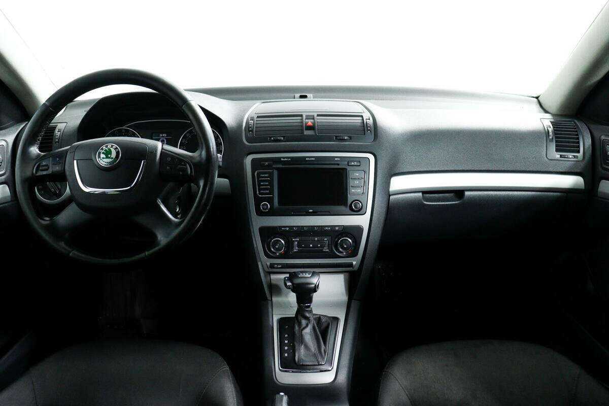 Купить Skoda Octavia с пробегом. Фото: #10