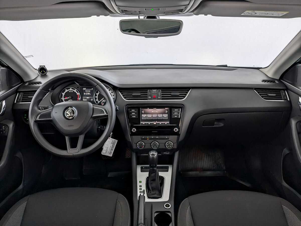 Купить Skoda Octavia с пробегом. Фото: #13