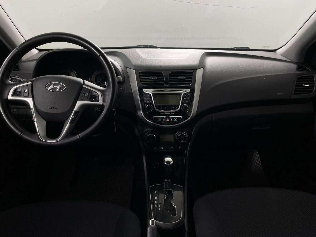 Купить Hyundai Solaris с пробегом. Фото: #6