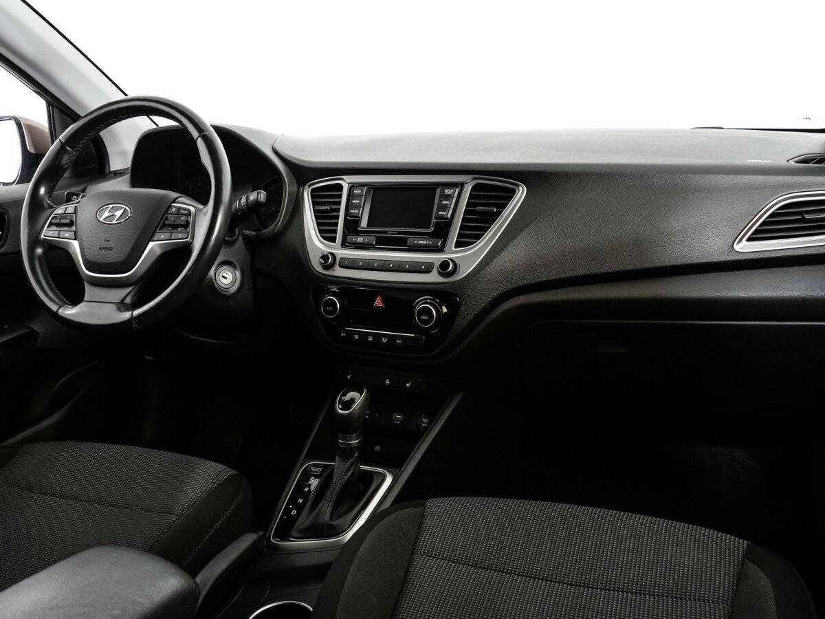 Купить Hyundai Solaris с пробегом. Фото: #8