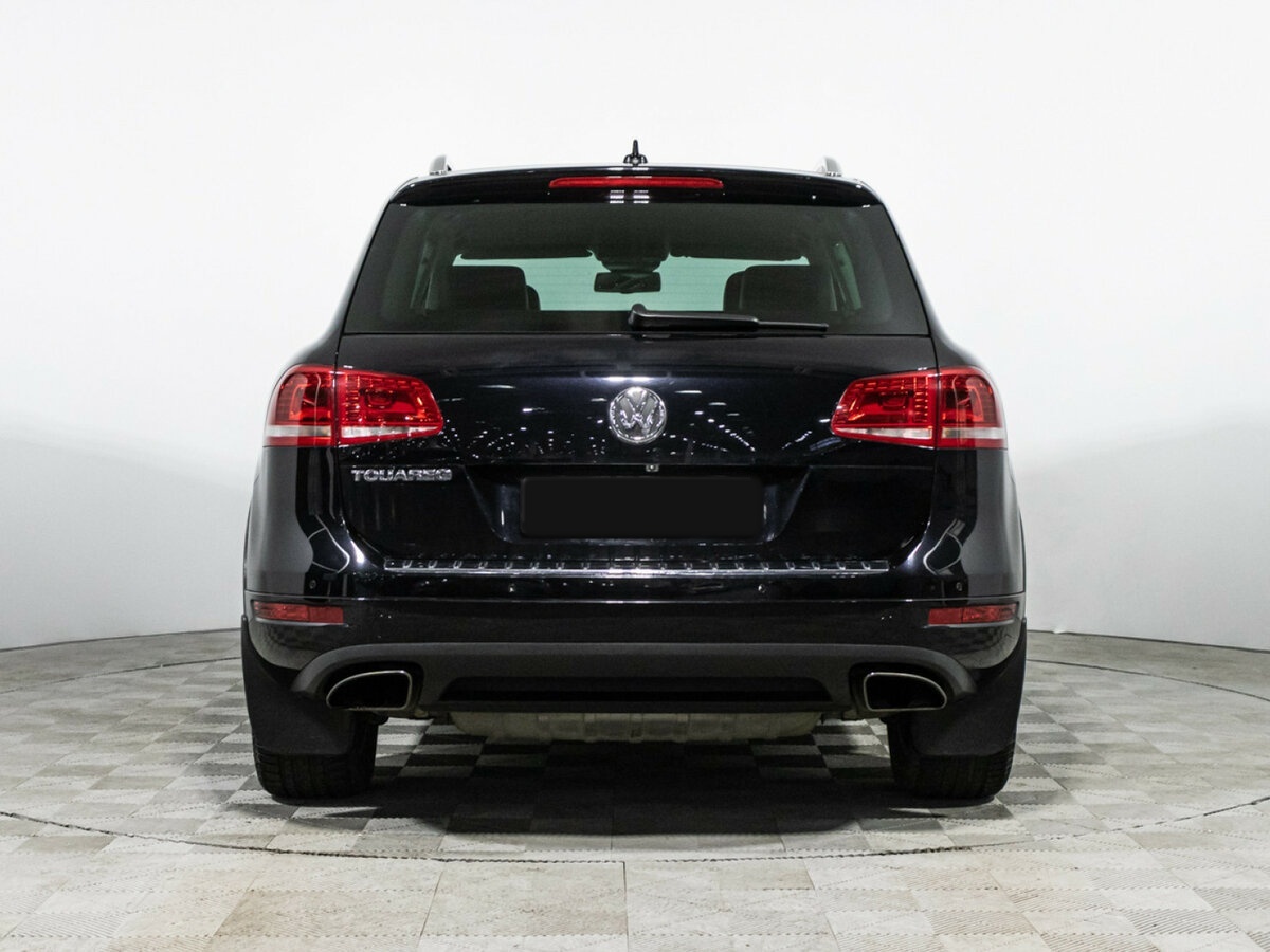 Купить Volkswagen Touareg с пробегом. Фото: #4