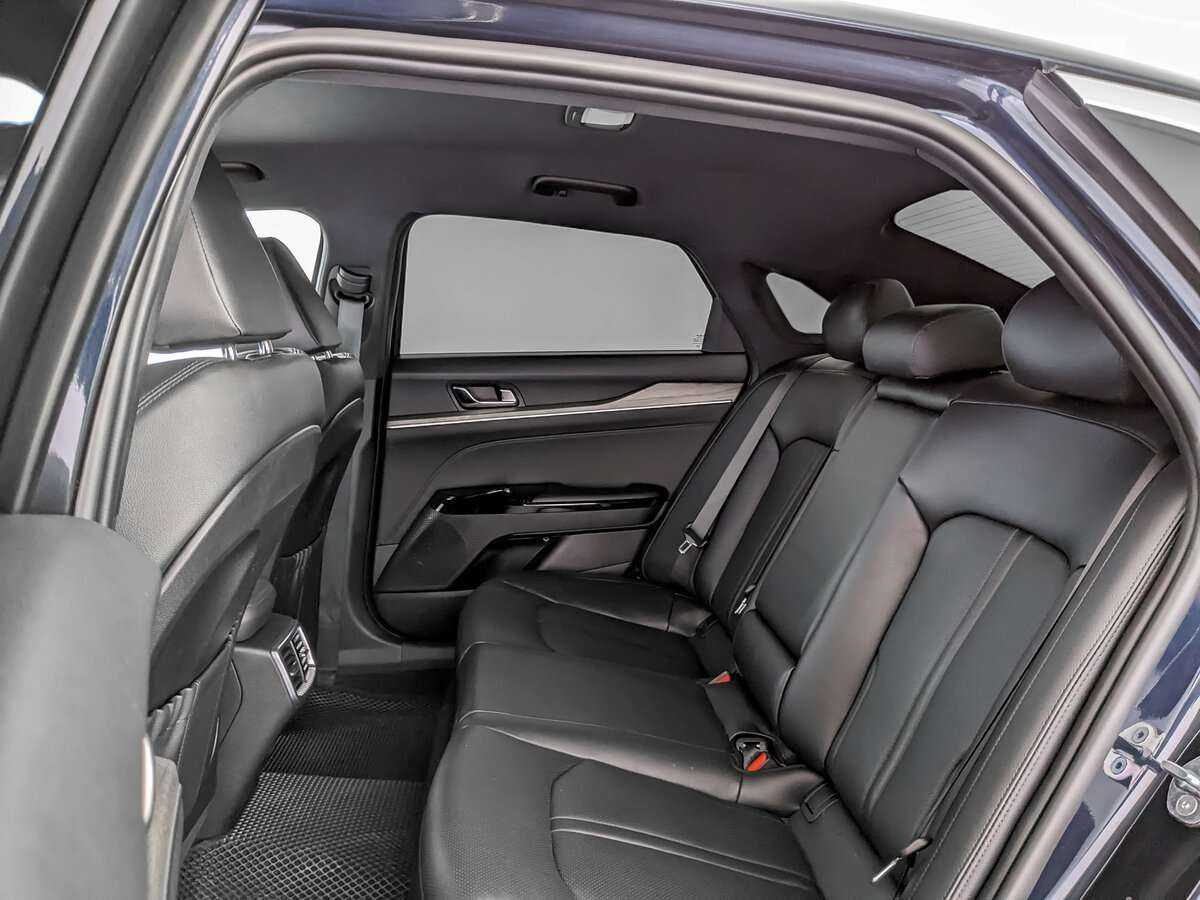 Купить Kia K5 с пробегом. Фото: #9