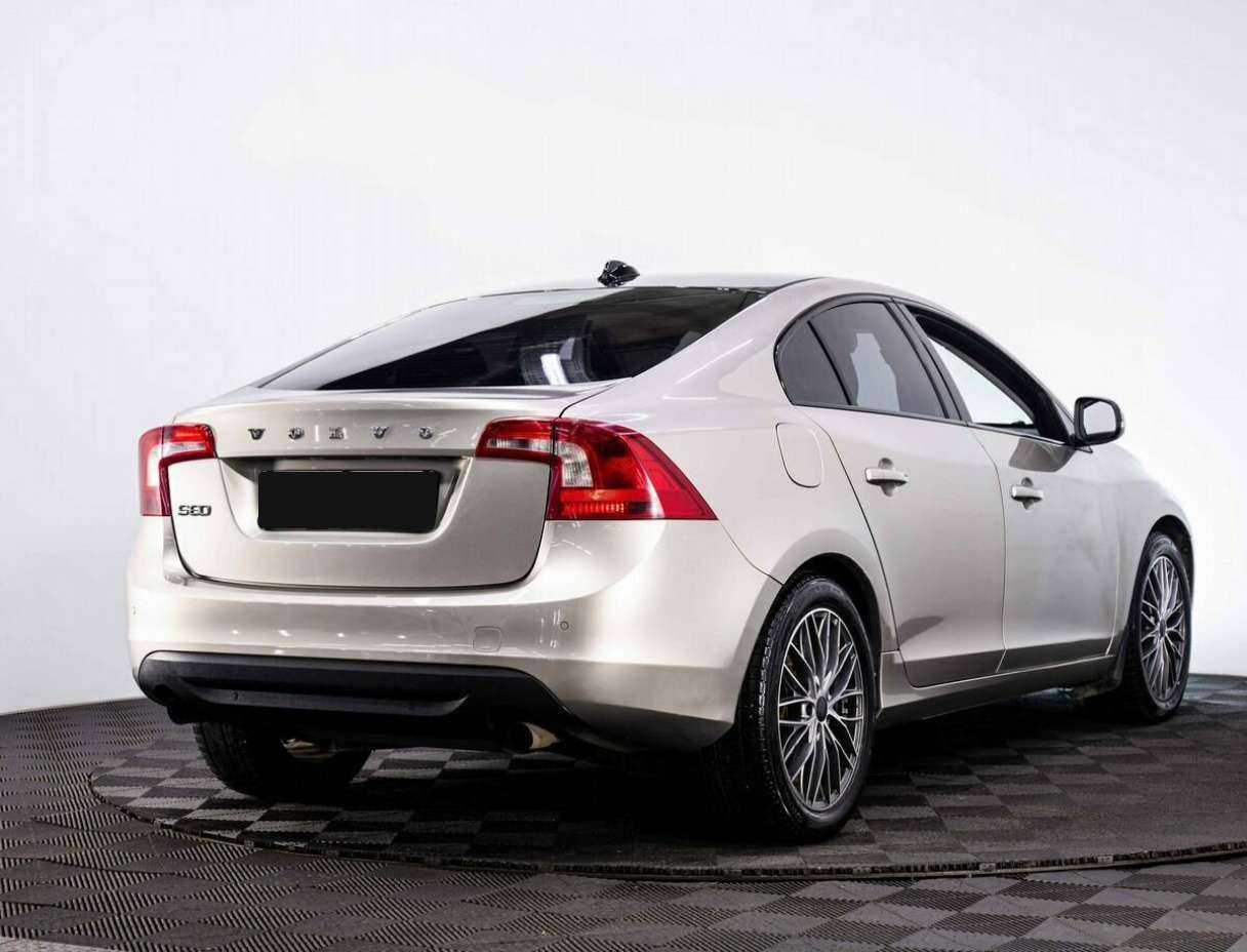 Купить Volvo S60 с пробегом. Фото: #5