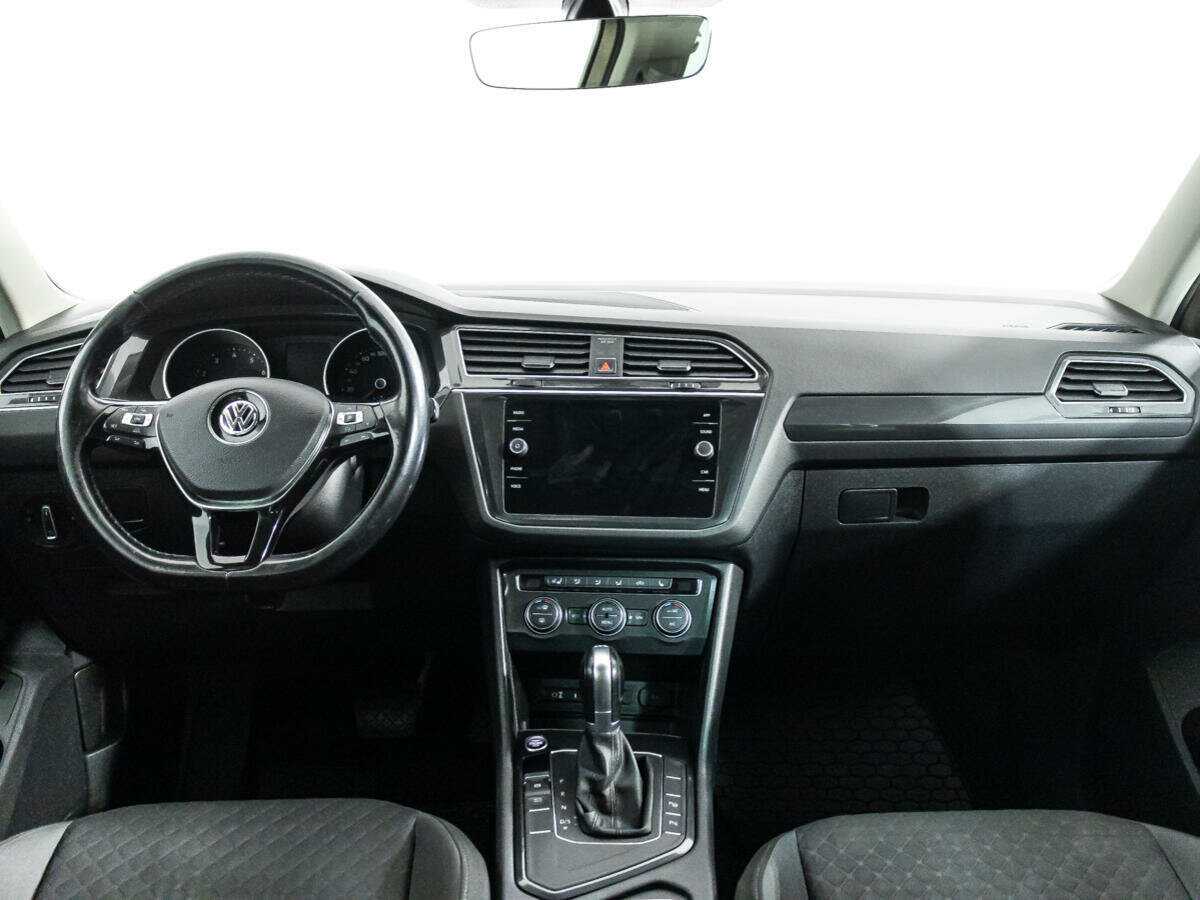Купить Volkswagen Tiguan с пробегом. Фото: #12