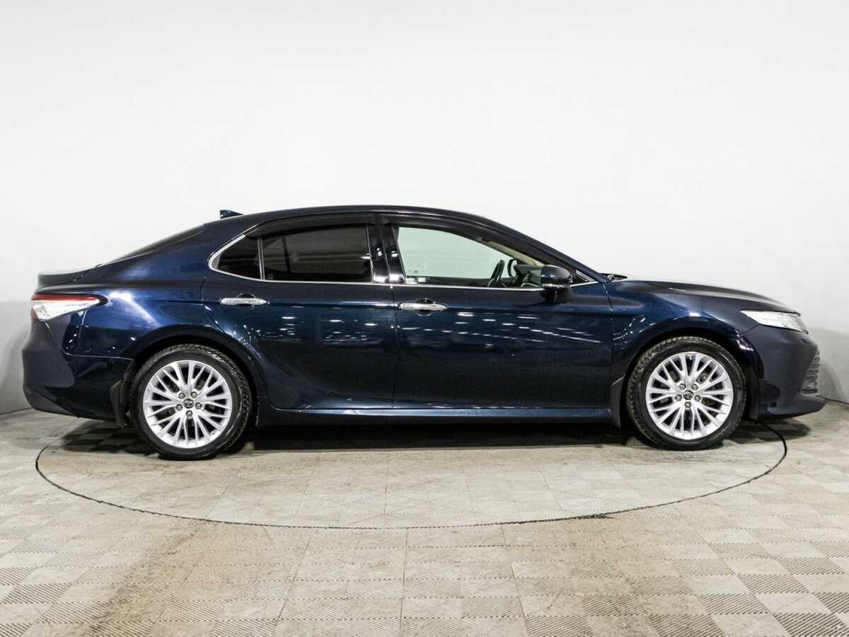 Купить Toyota Camry с пробегом. Фото: #3