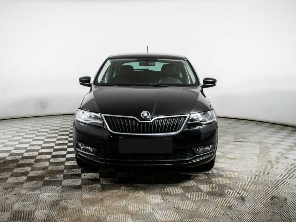 Купить Skoda Rapid с пробегом. Фото: #1