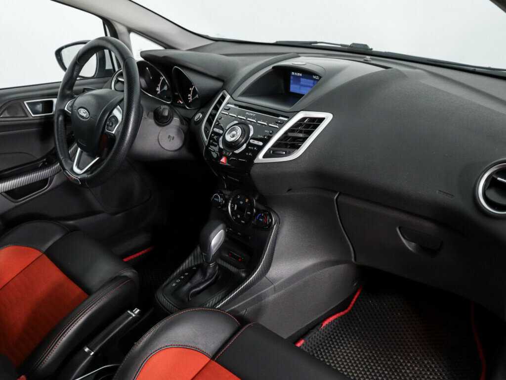 Купить Ford Fiesta с пробегом. Фото: #11