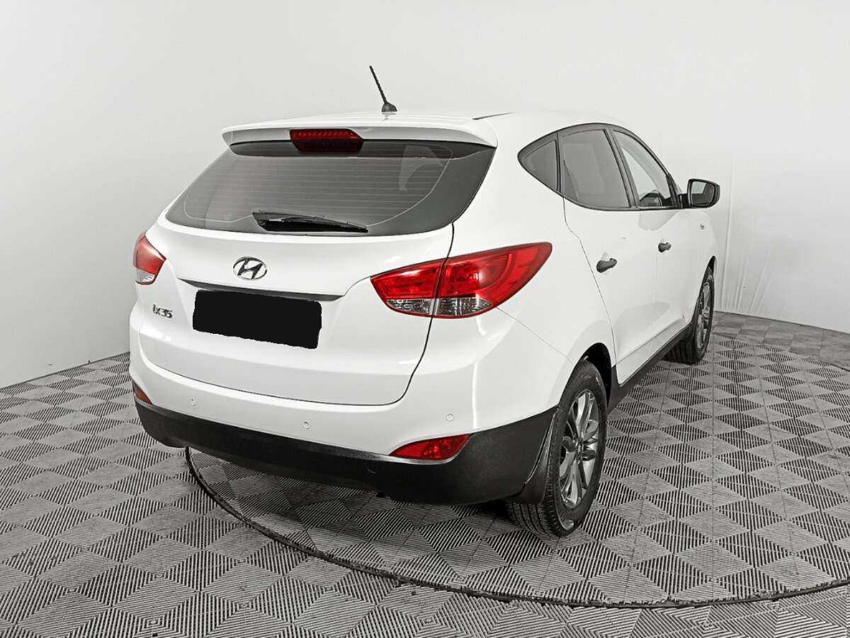 Купить Hyundai ix35 с пробегом. Фото: #4