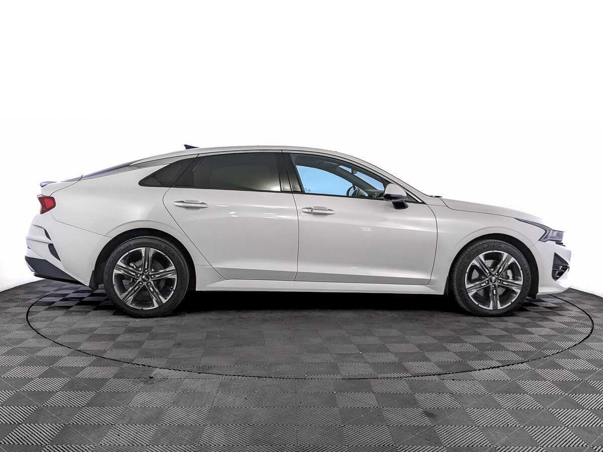 Купить Kia K5 с пробегом. Фото: #3