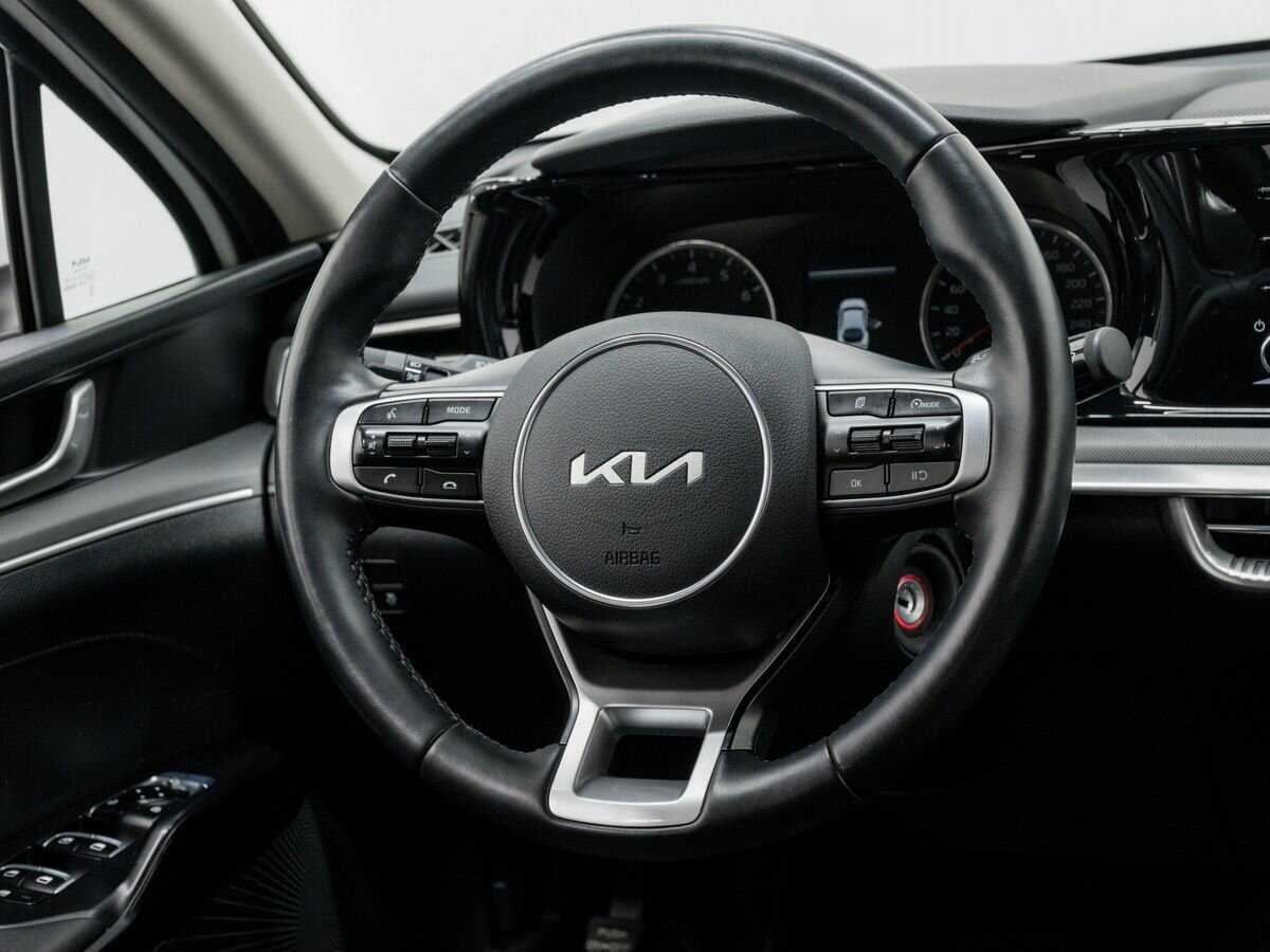 Купить Kia K5 с пробегом. Фото: #10