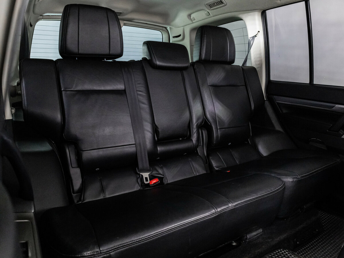 Купить Mitsubishi Pajero с пробегом. Фото: #16