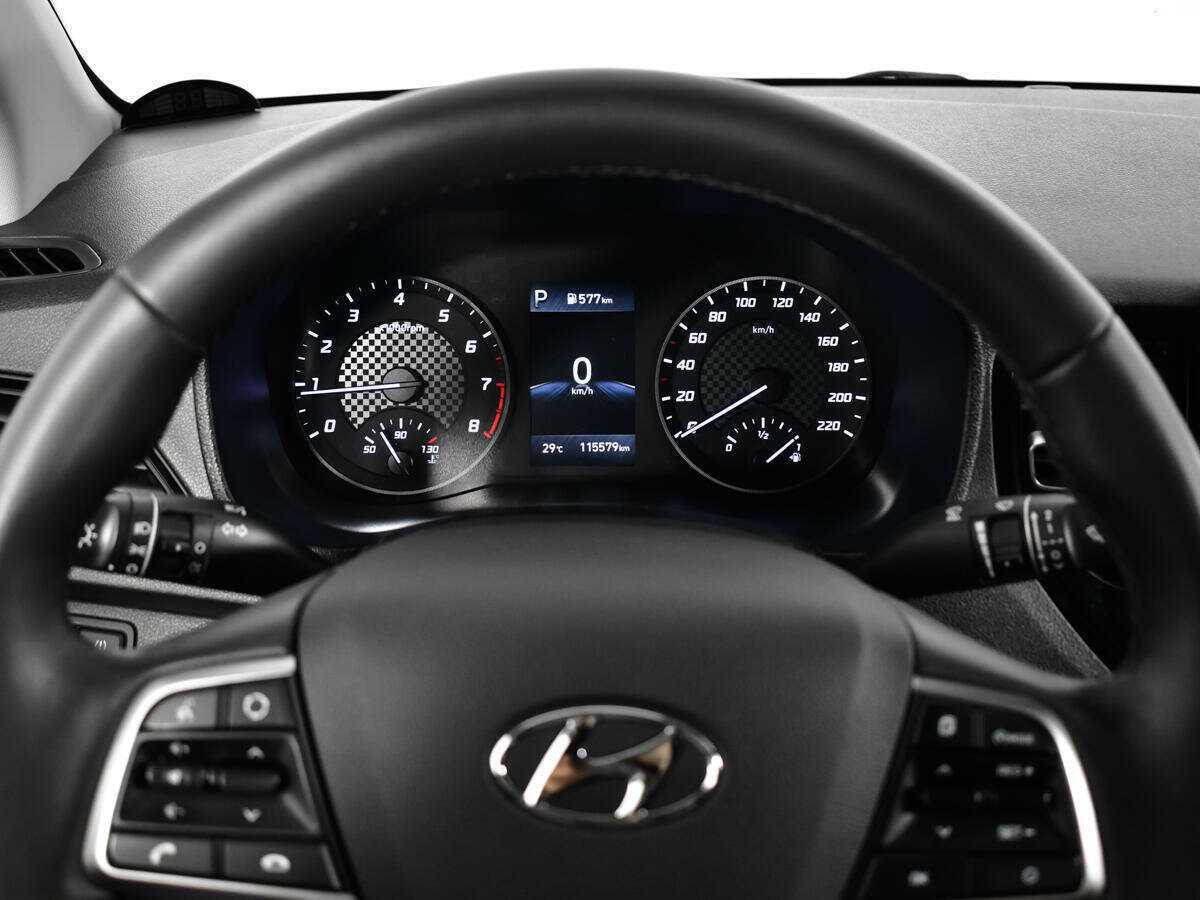Купить Hyundai Solaris с пробегом. Фото: #10