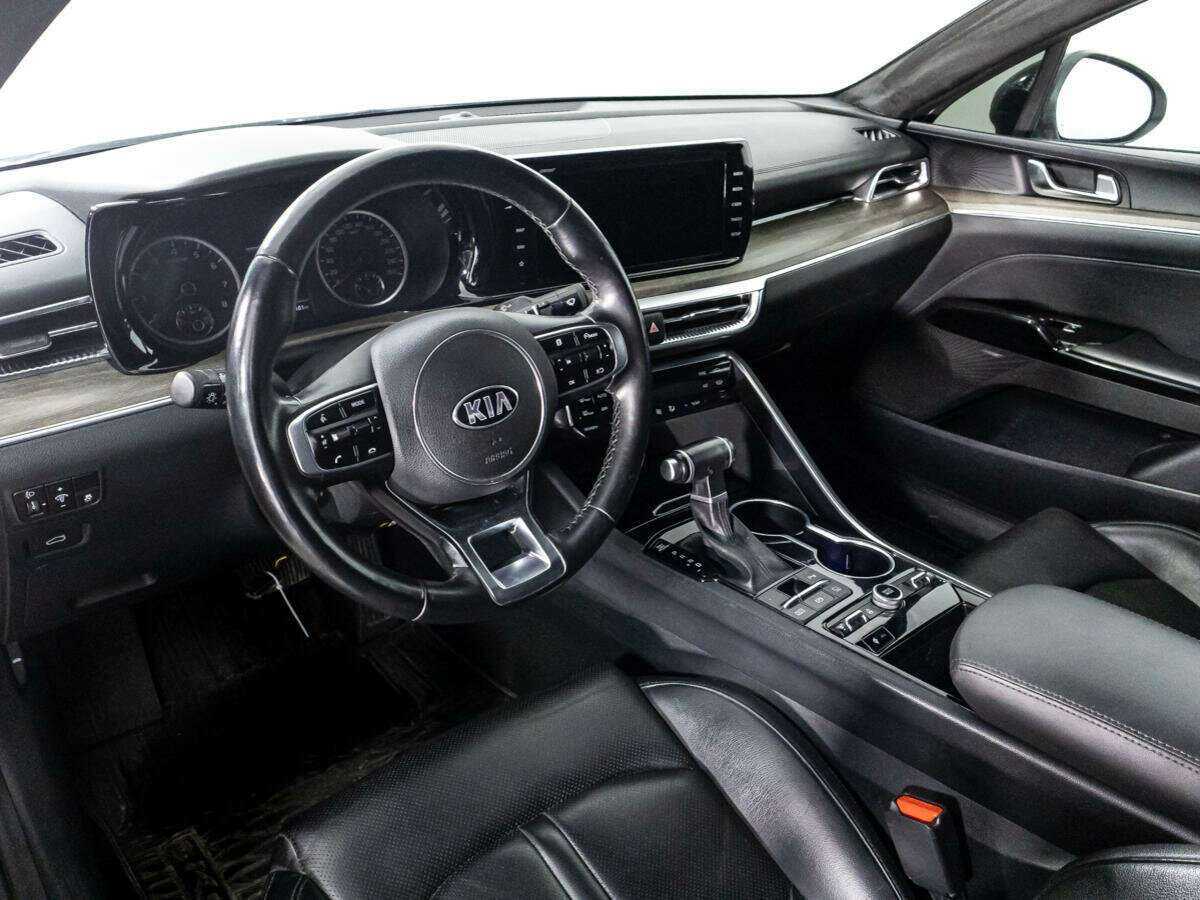 Купить Kia K5 с пробегом. Фото: #9