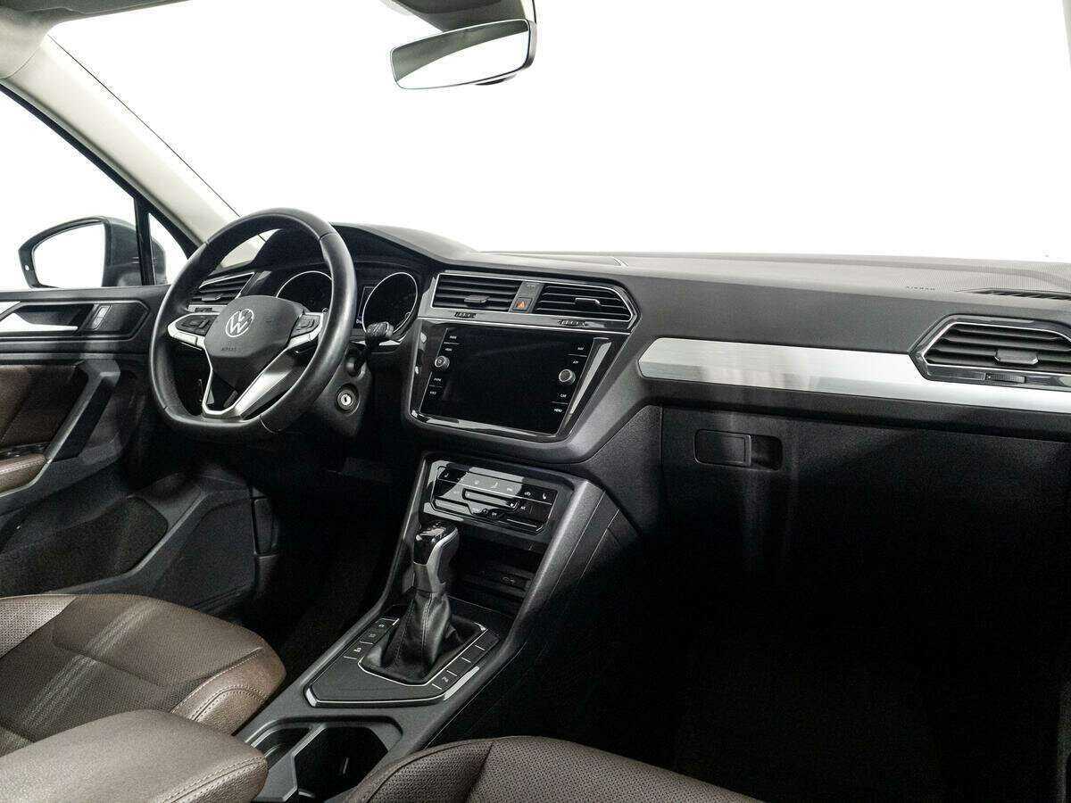 Купить Volkswagen Tiguan с пробегом. Фото: #8