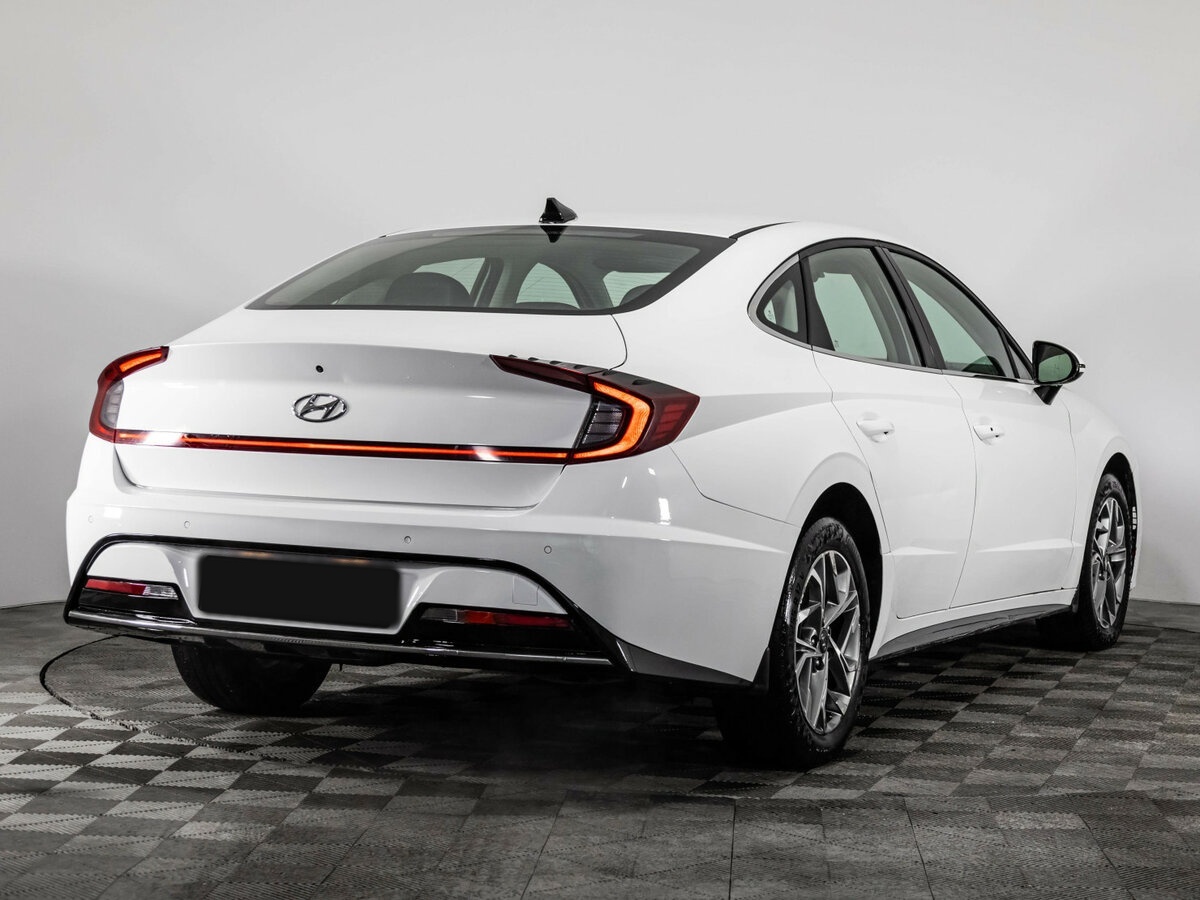 Купить Hyundai Sonata с пробегом. Фото: #3