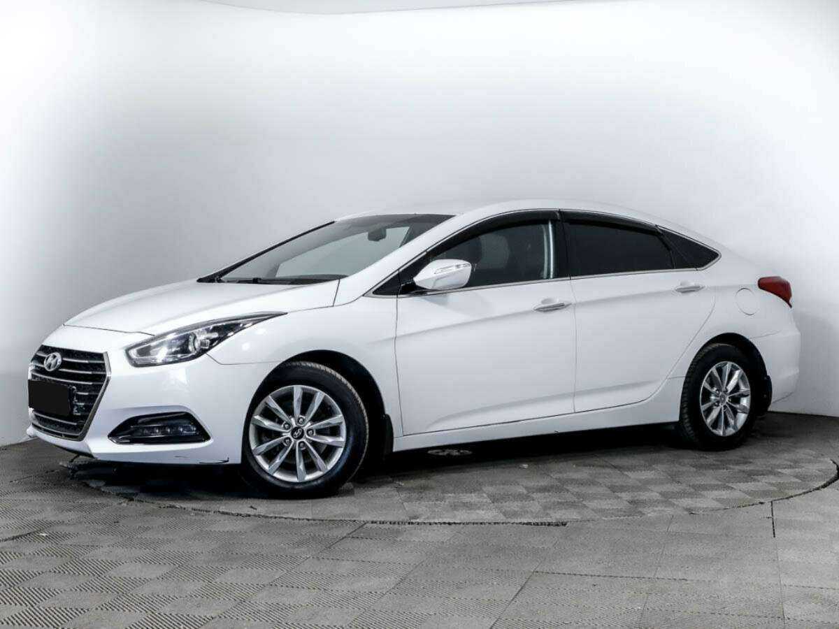 Купить Hyundai i40 с пробегом. Посмотреть фото