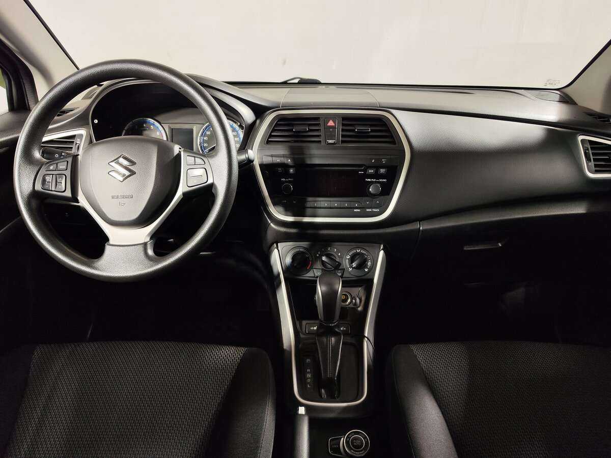 Купить Suzuki SX4 с пробегом. Фото: #11