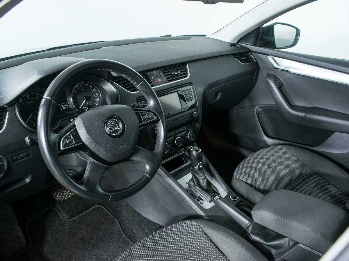 Купить Skoda Octavia с пробегом. Фото: #12