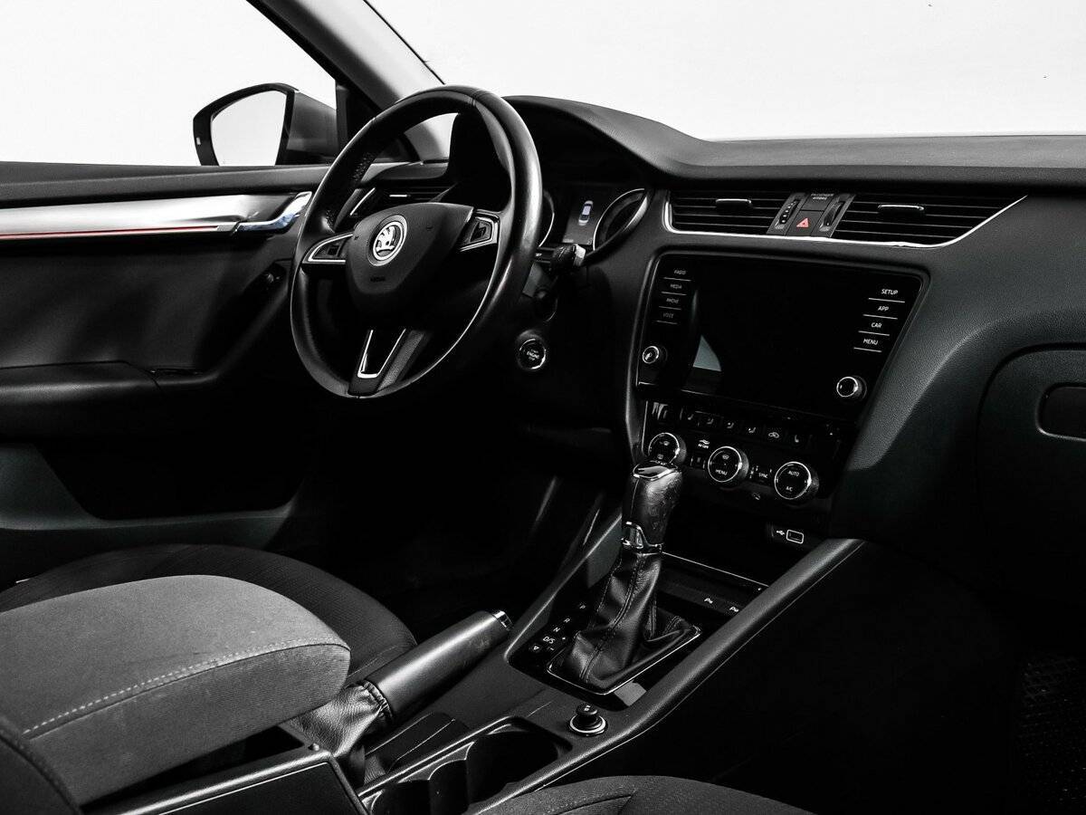 Купить Skoda Octavia с пробегом. Фото: #8