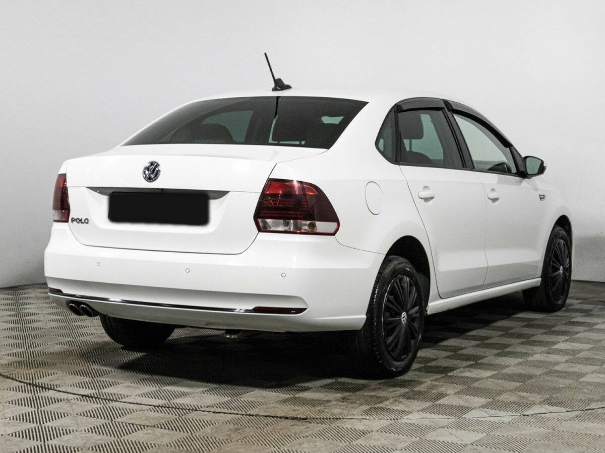 Купить Volkswagen Polo с пробегом. Фото: #4