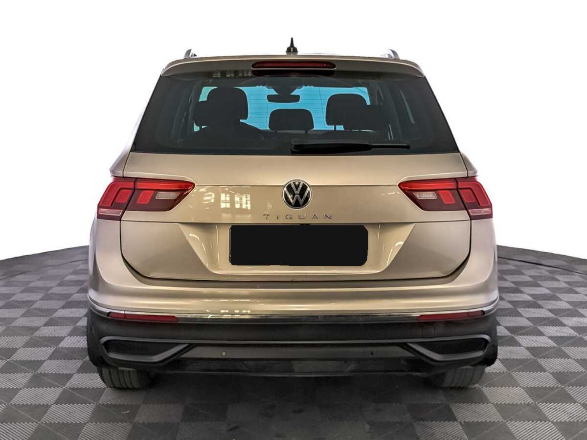 Купить Volkswagen Tiguan с пробегом. Фото: #5