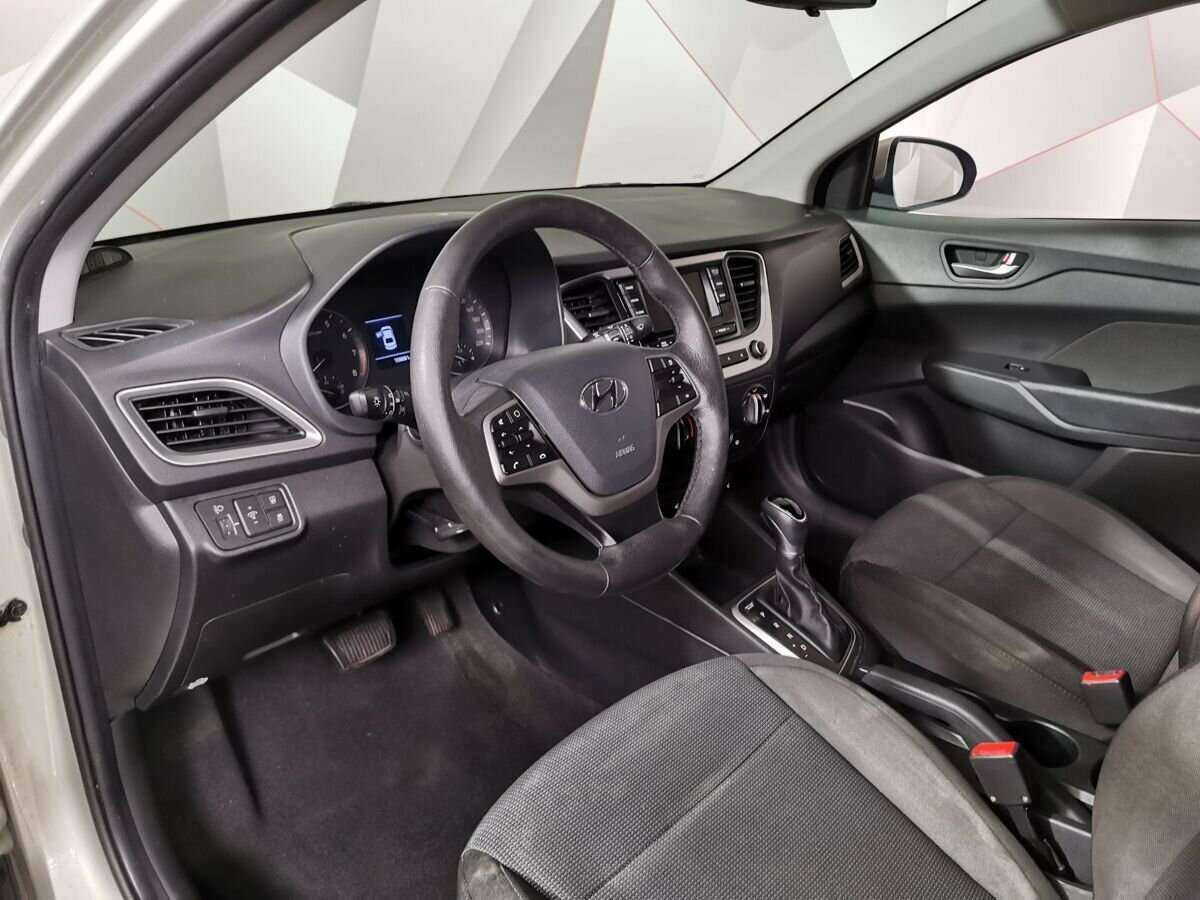 Купить Hyundai Solaris с пробегом. Фото: #13