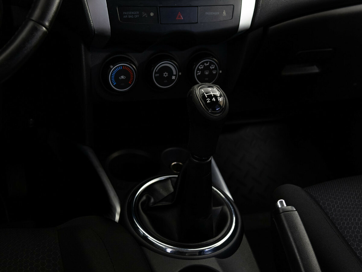 Купить Mitsubishi ASX с пробегом. Фото: #8