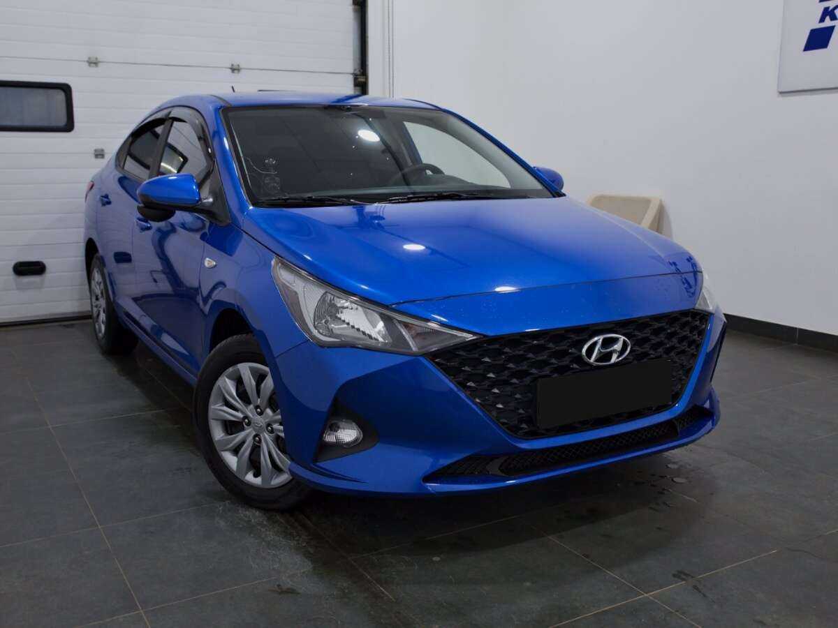 Купить Hyundai Solaris с пробегом. Фото: #2