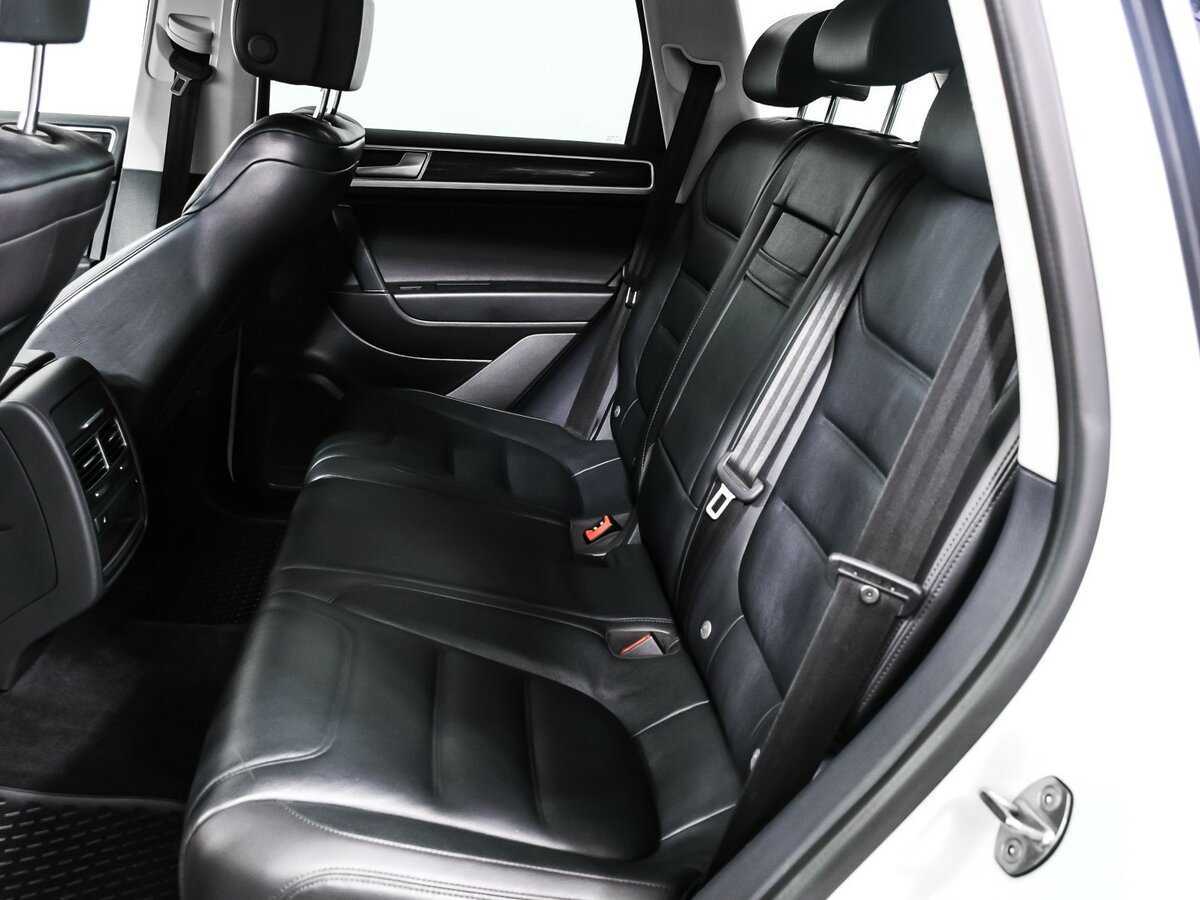 Купить Volkswagen Touareg с пробегом. Фото: #12