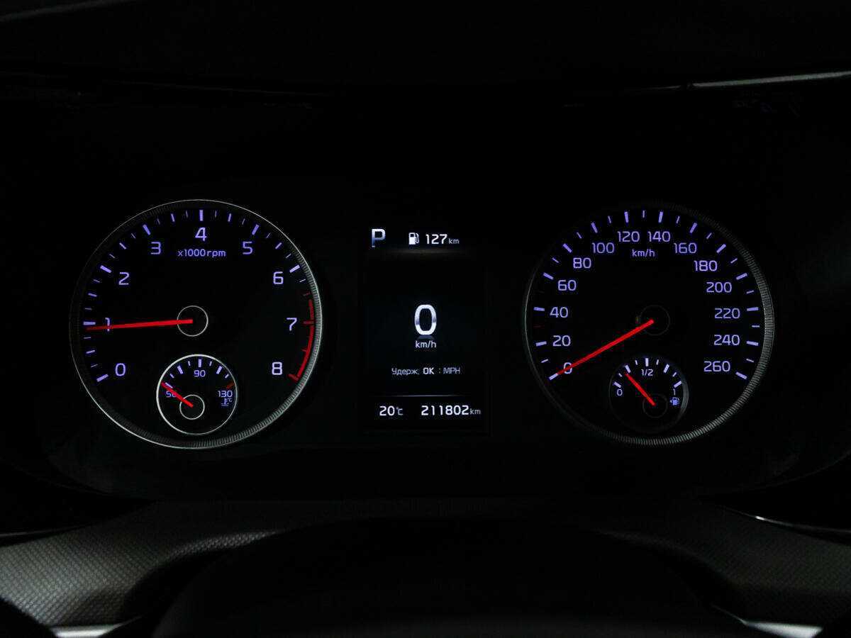 Купить Kia K5 с пробегом. Фото: #11