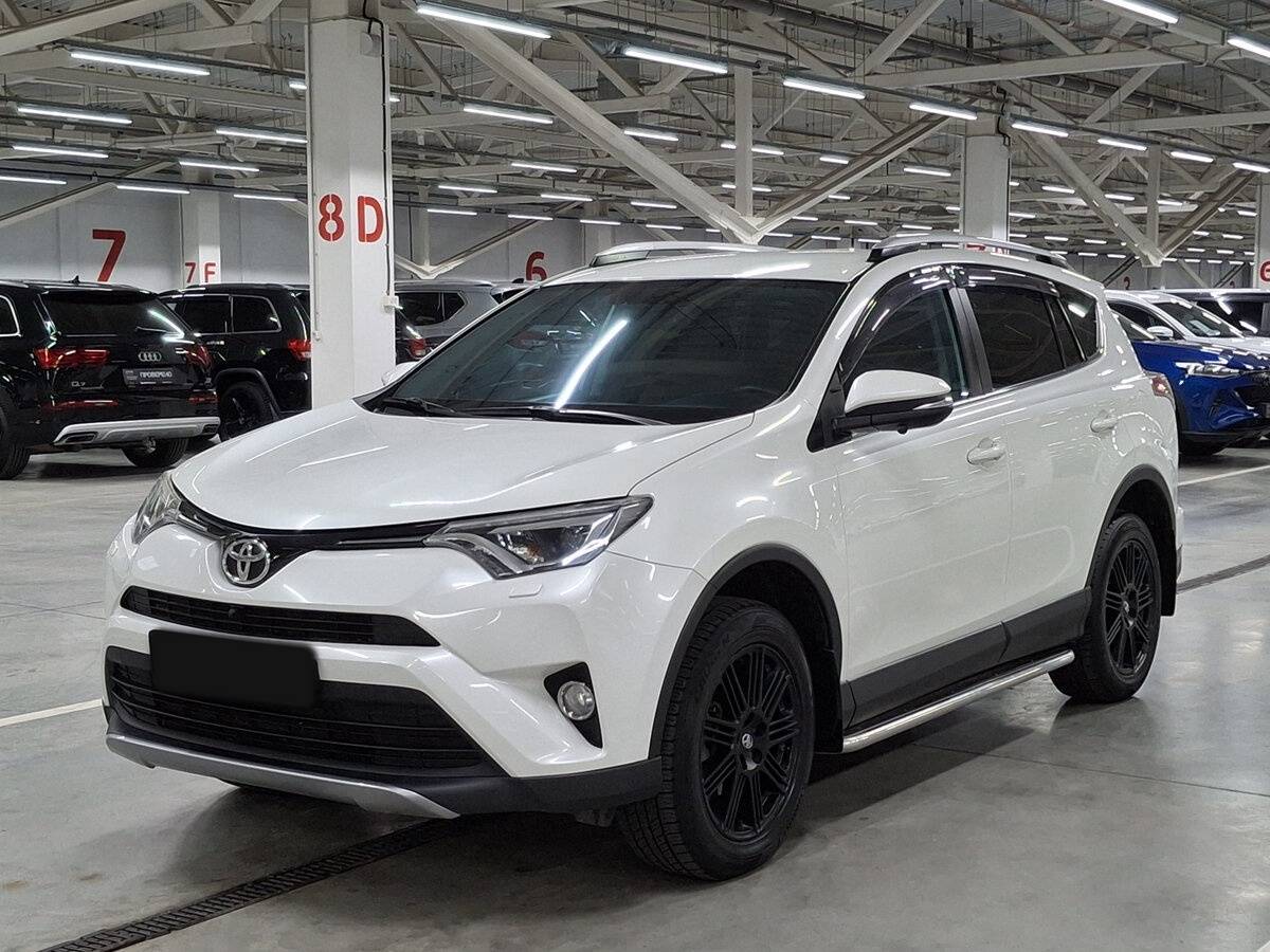 Купить Toyota RAV4 с пробегом. Посмотреть фото