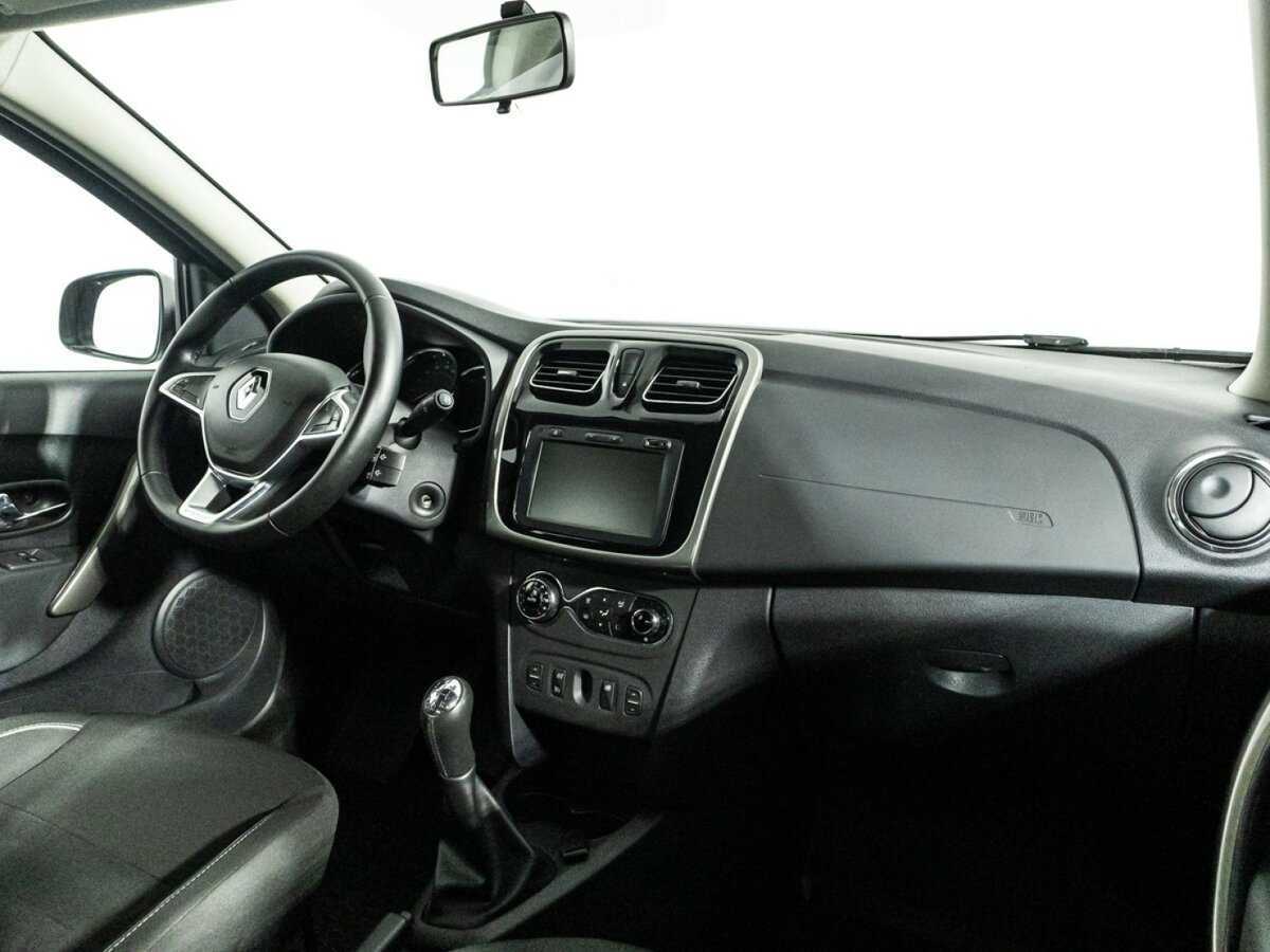 Купить Renault Sandero с пробегом. Фото: #8