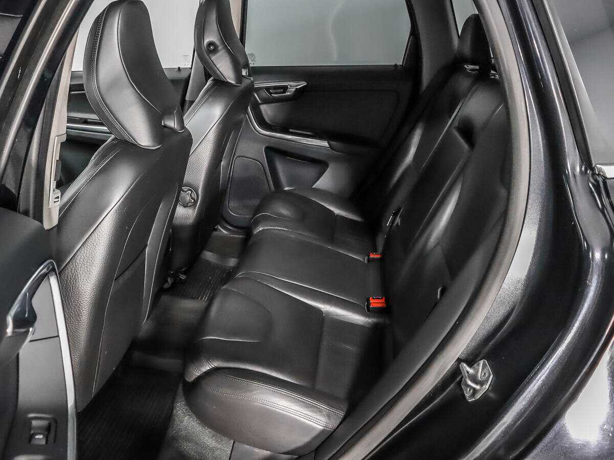 Купить Volvo XC60 с пробегом. Фото: #12