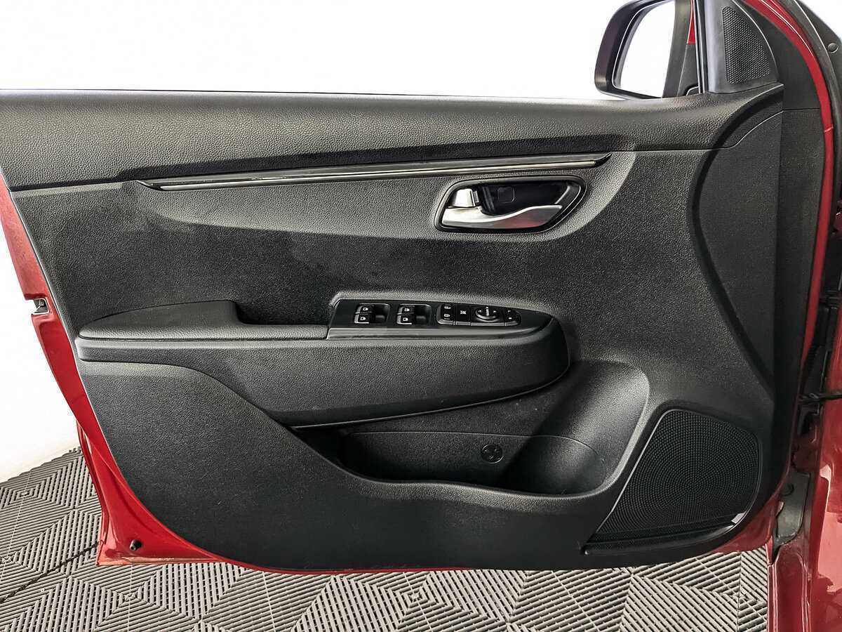 Купить Kia Rio с пробегом. Фото: #18