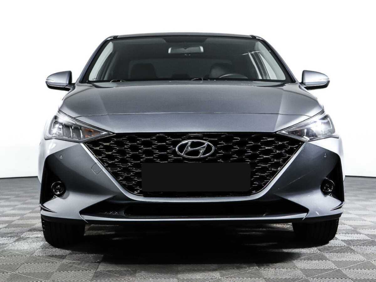 Купить Hyundai Solaris с пробегом. Фото: #1