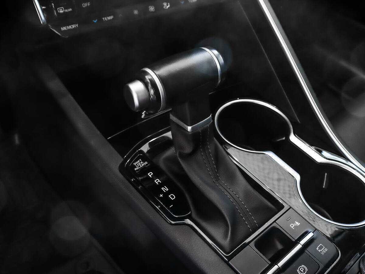 Купить Kia K5 с пробегом. Фото: #10