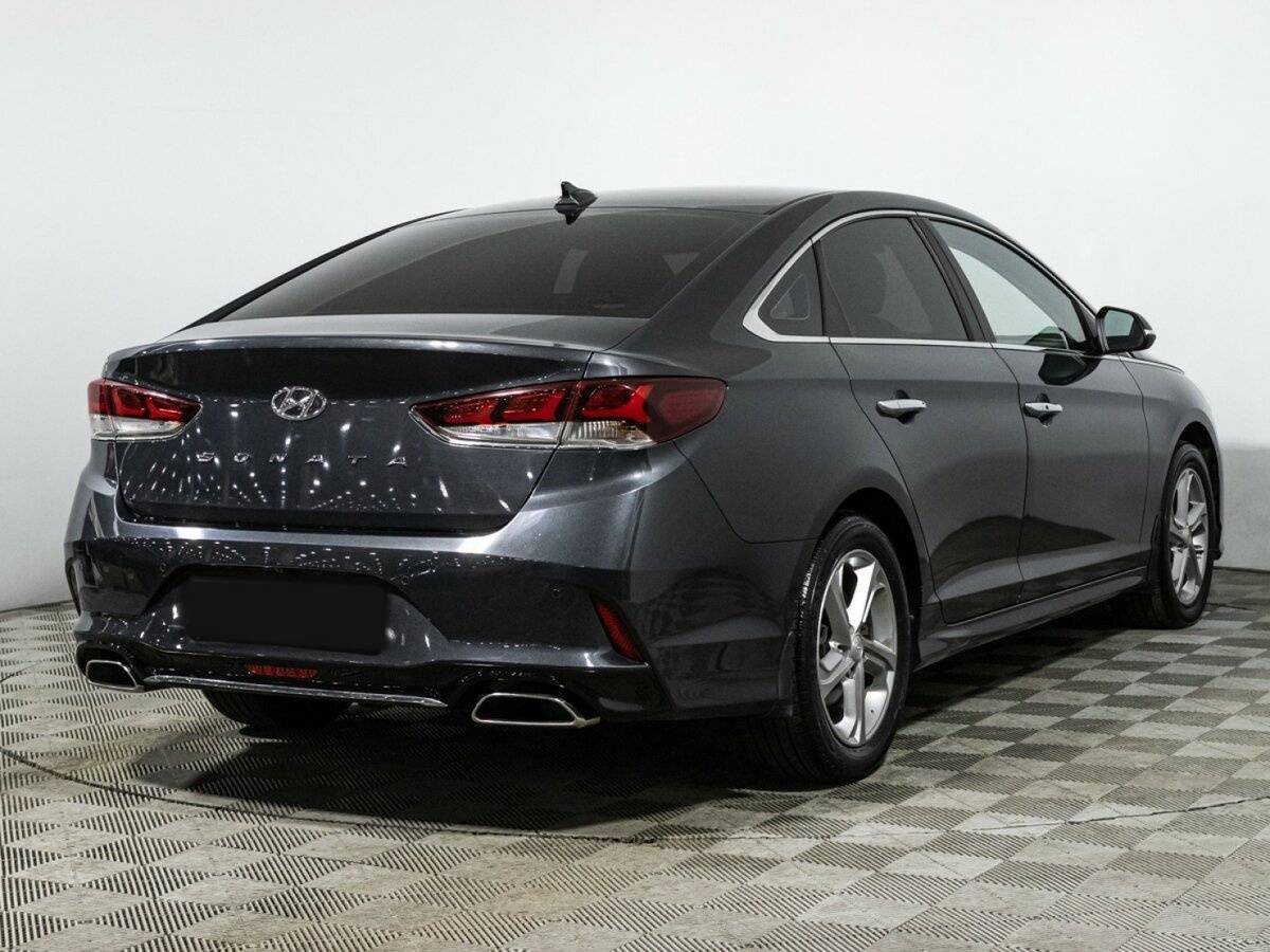 Купить Hyundai Sonata с пробегом. Фото: #4