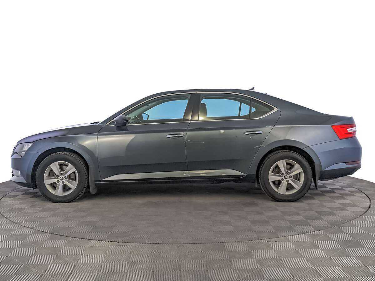 Купить Skoda Superb с пробегом. Фото: #7