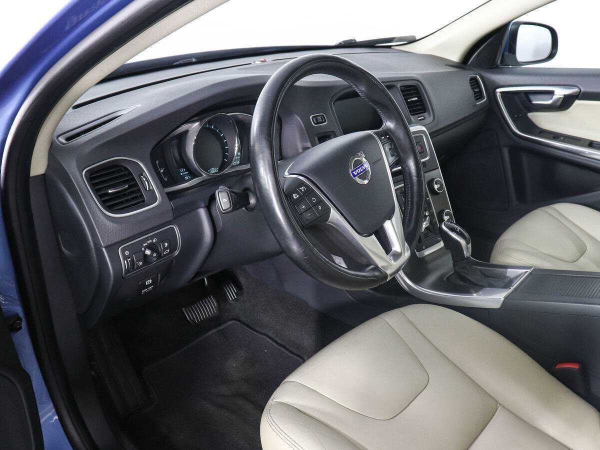 Купить Volvo S60 с пробегом. Фото: #8