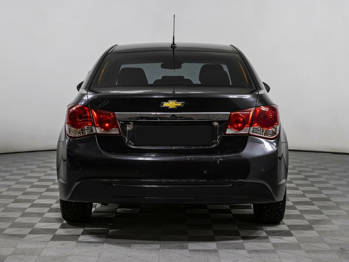 Купить Chevrolet Cruze с пробегом. Фото: #4